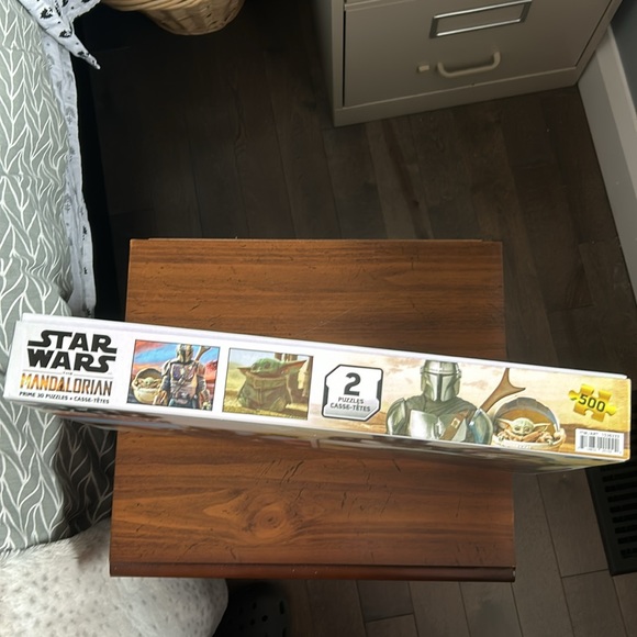 BRAND NEW- 2 set of Star Wars holographic 500 piece puzzles - Picture 3 of 3